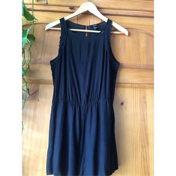 Forever 21 Black Romper Size S - Picture 4 of 13